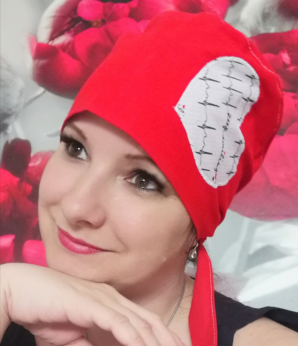 Chirurgická  sálová,rudá a  srdce  EKG