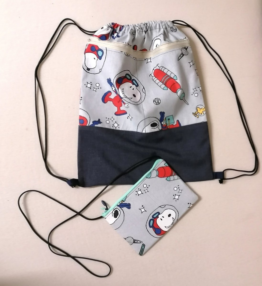  Batoh..... Vak..... Snoopy 