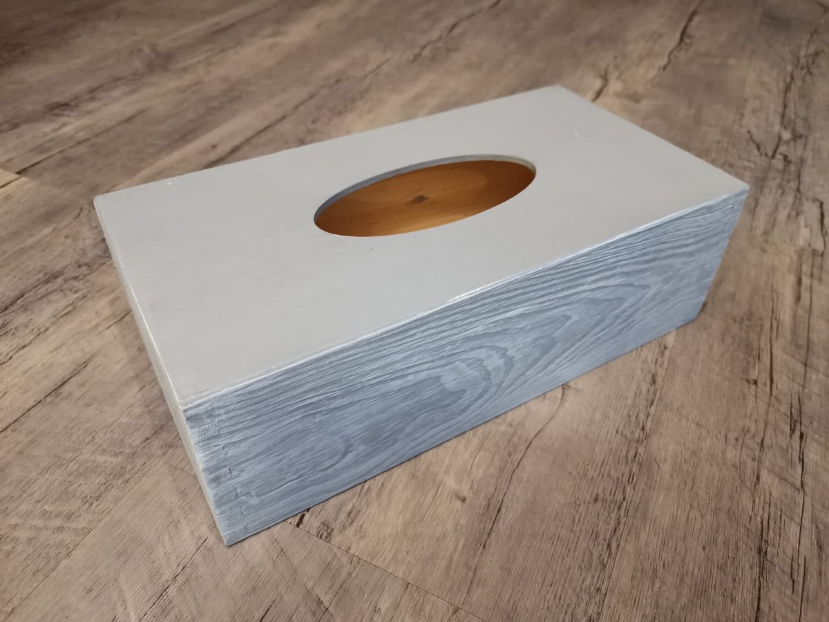 Krabička, poklop na kapesníky 