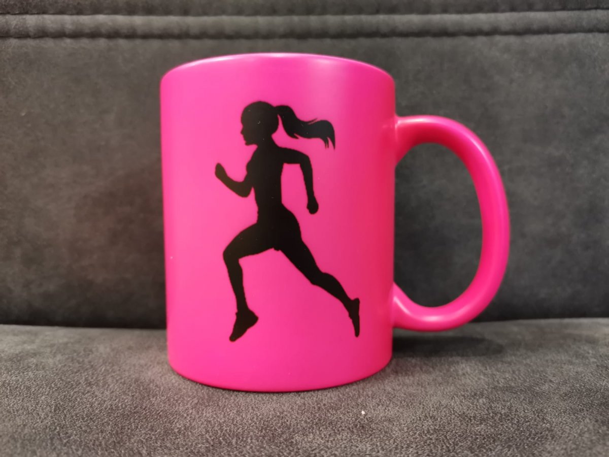 Neonový hrnek, sportovní 