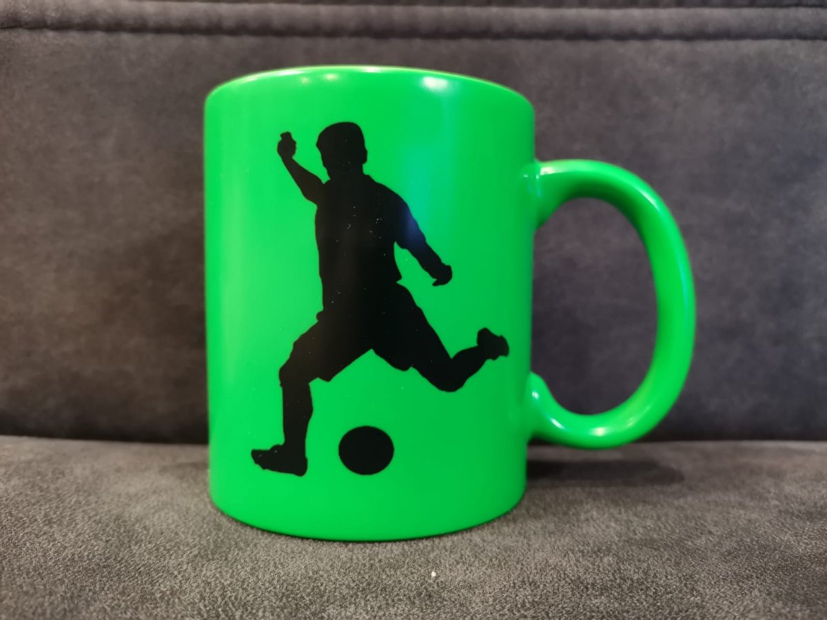 Neonový hrnek, sportovní 