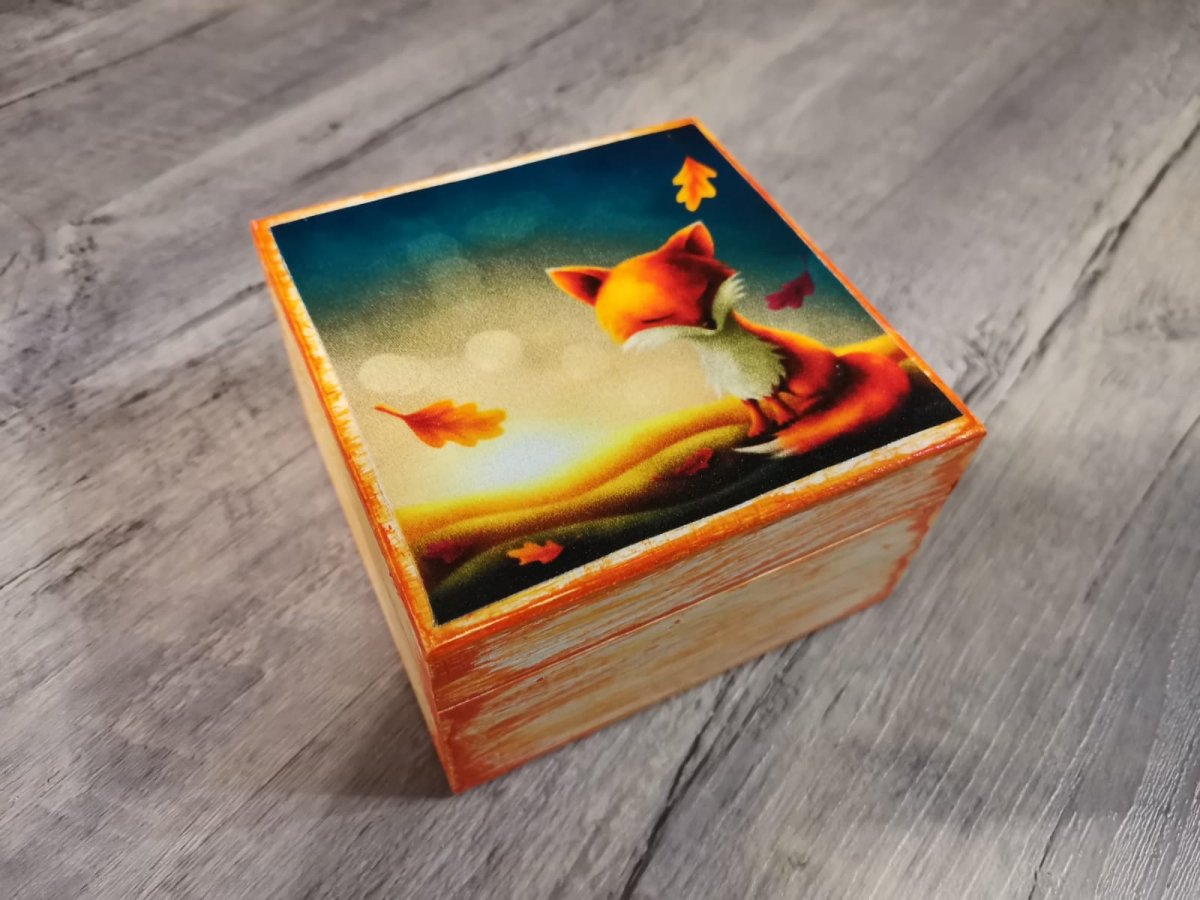 Dřevěná krabička, šperkovnice, Liška 