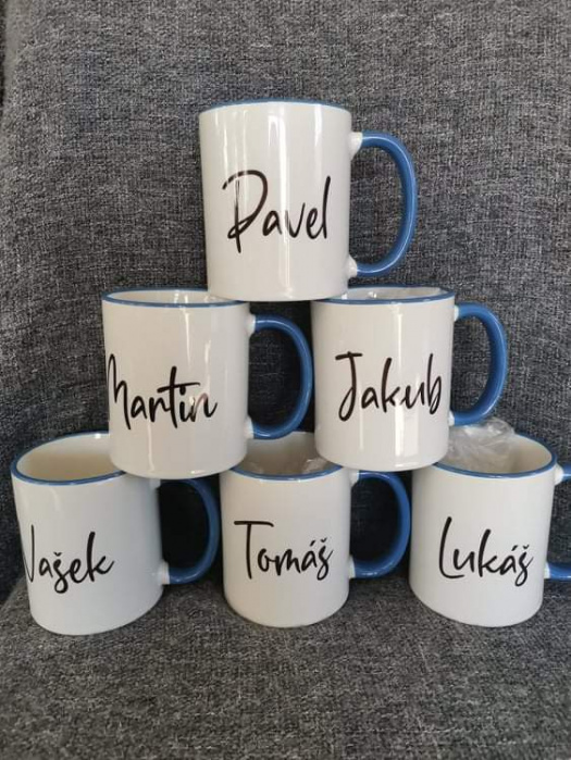 Keramický hrnek se jménem