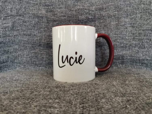 Keramický hrnek se jménem, Lucie 