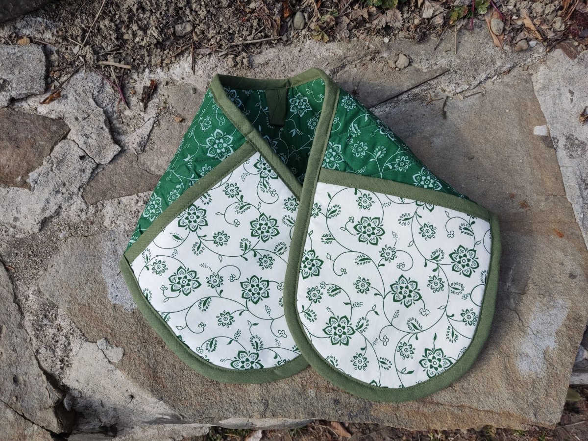 Dvojchňapka zeleno-bílá