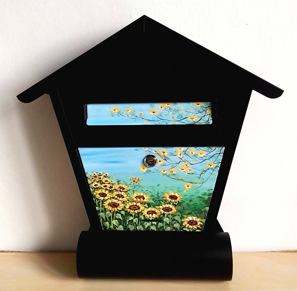 Malovaná poštovní schránka