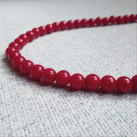 Červené  korále - plastové