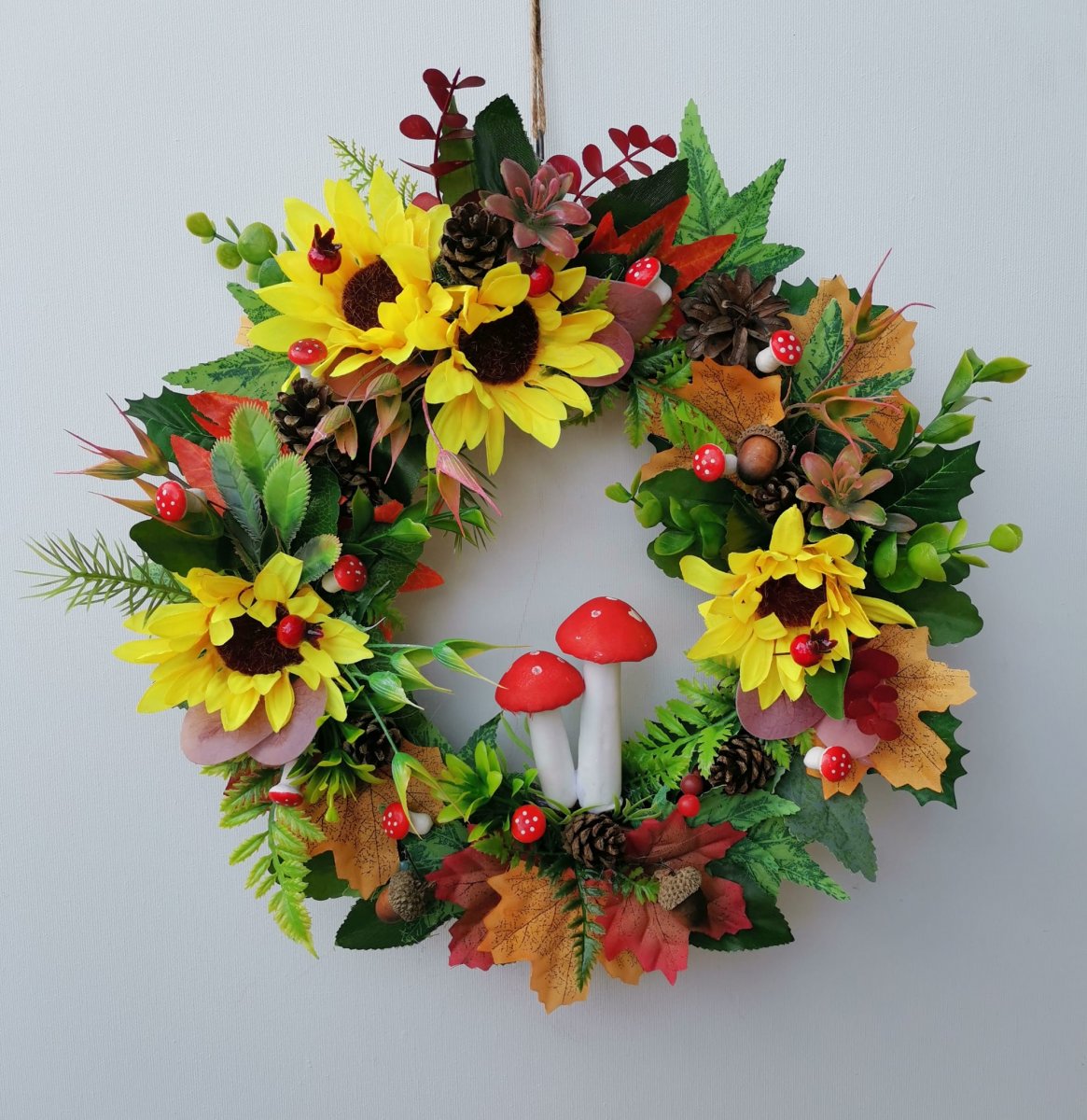 Podzimní věnec s mochomůrkama