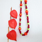 Dřevěný náhrdelník v podzimních barvách