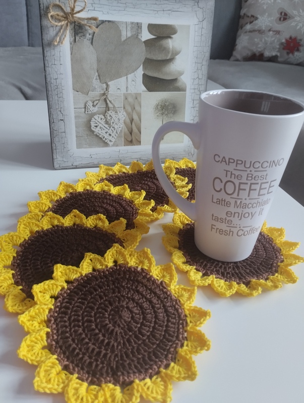 Podtácek "Sunečnice" háčkovaný 1ks