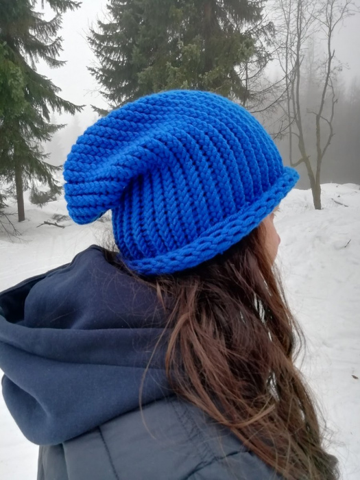 Pletená spadlá čepice (neonově modrá) SLEVA 
