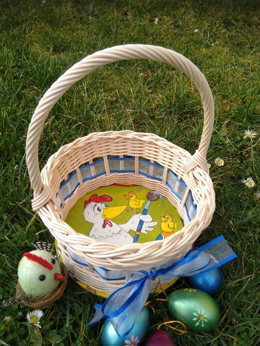 Košíček na 10 vajíček - slepička maluje vajíčka 