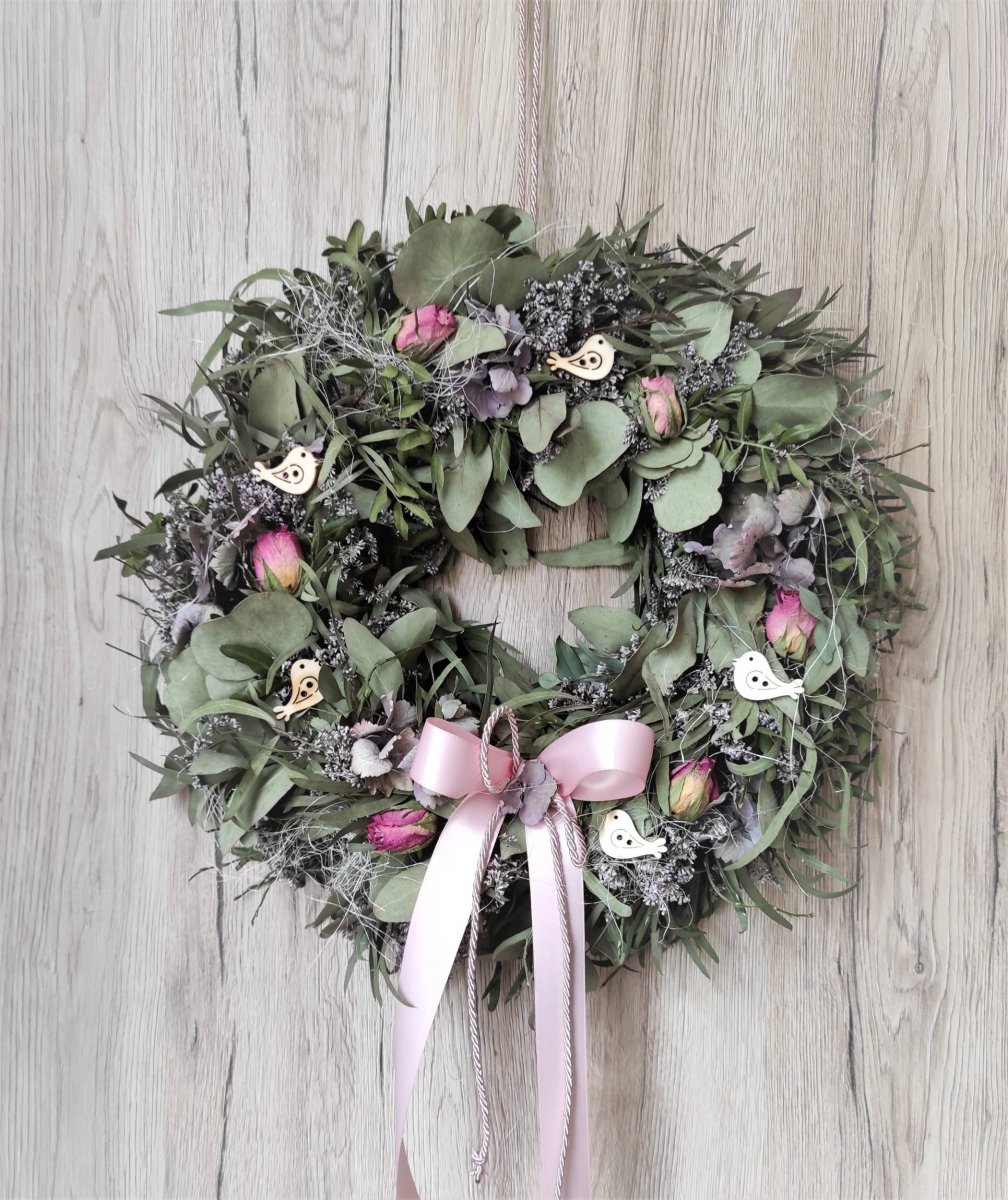 Přírodní eukalypt. věnec do růžovofialkové