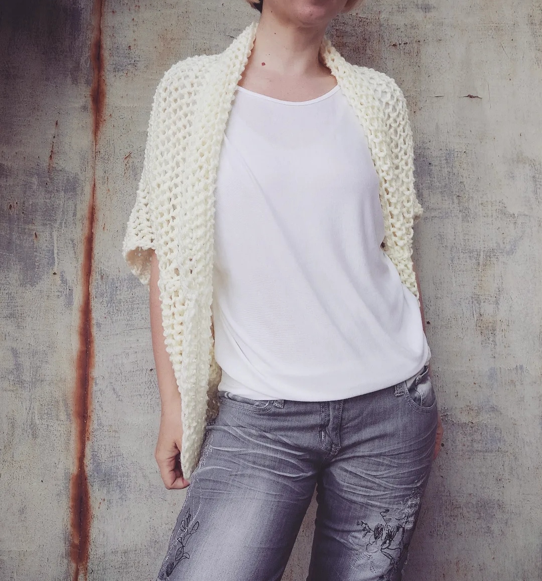 smetanová vesta M - XL