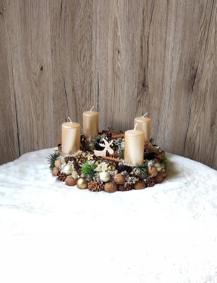 Adventní věnec do smetanovozlaté