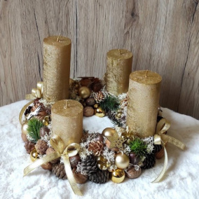 Luxusní adventní věnec do zlaté
