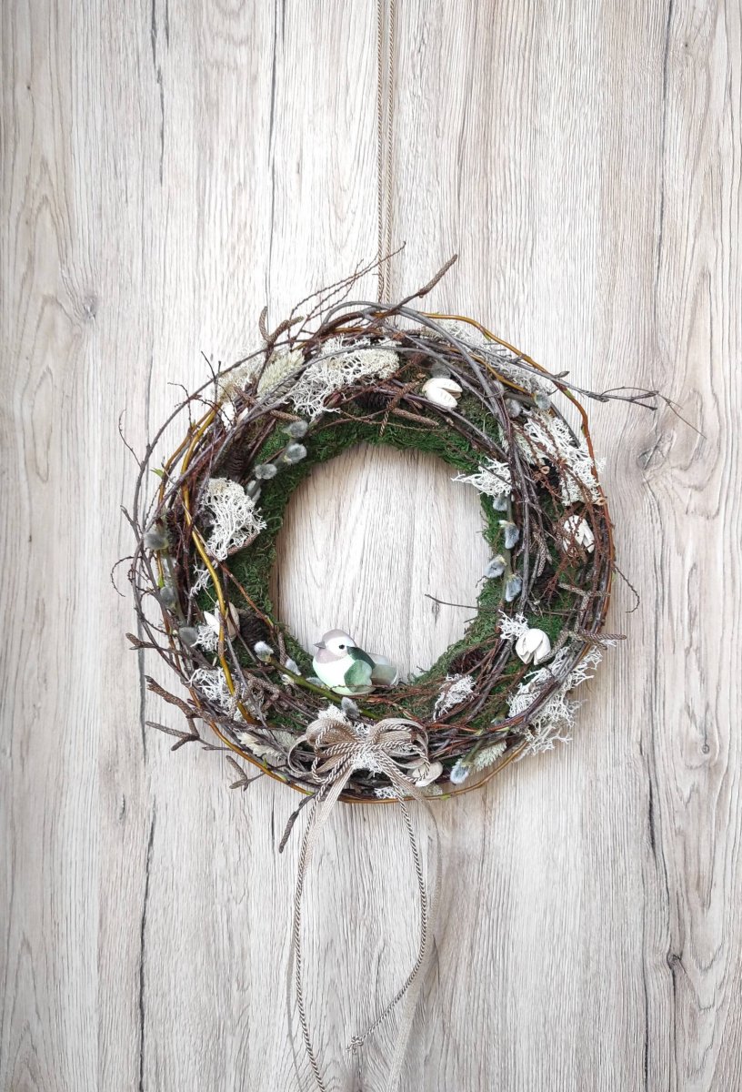 Přírodní proutěný věnec s ptáčkem