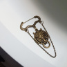 Ozdobný spínací špendlík, vlčí amulet
