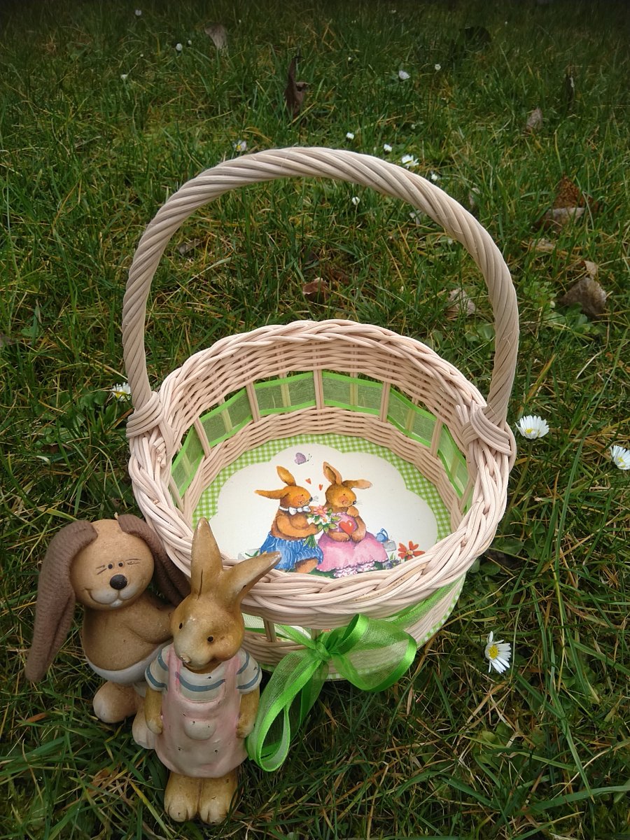 Košíček na 10 vajíček - zamilovaný zajíček 1