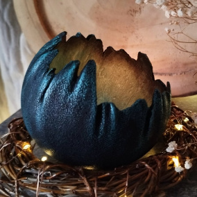 Skořepina-svícen-beton "Tyrkys+černá"