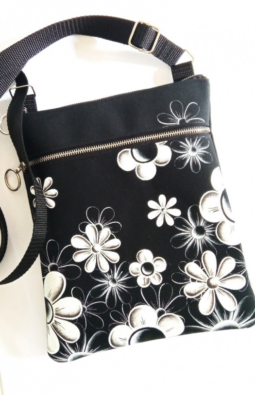 crossbody s kapsou-*ČERNOBÍLÁ ELEGANTNÍ*