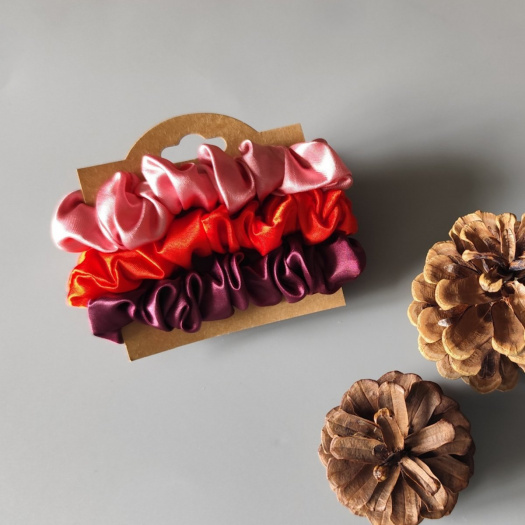 Scrunchie gumičky S na kartě - VI.