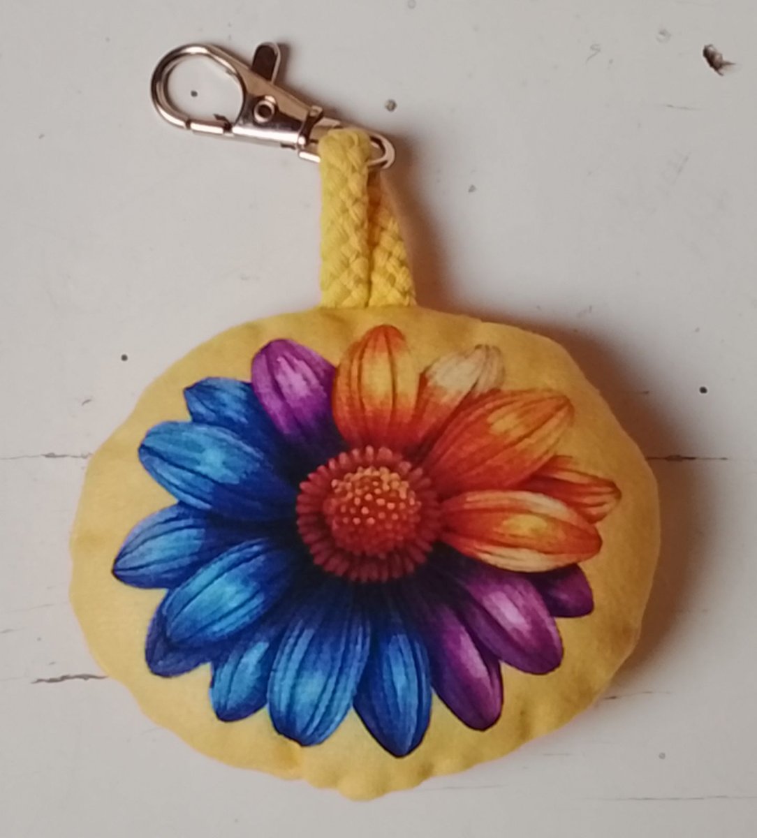 Přívěsek květina 