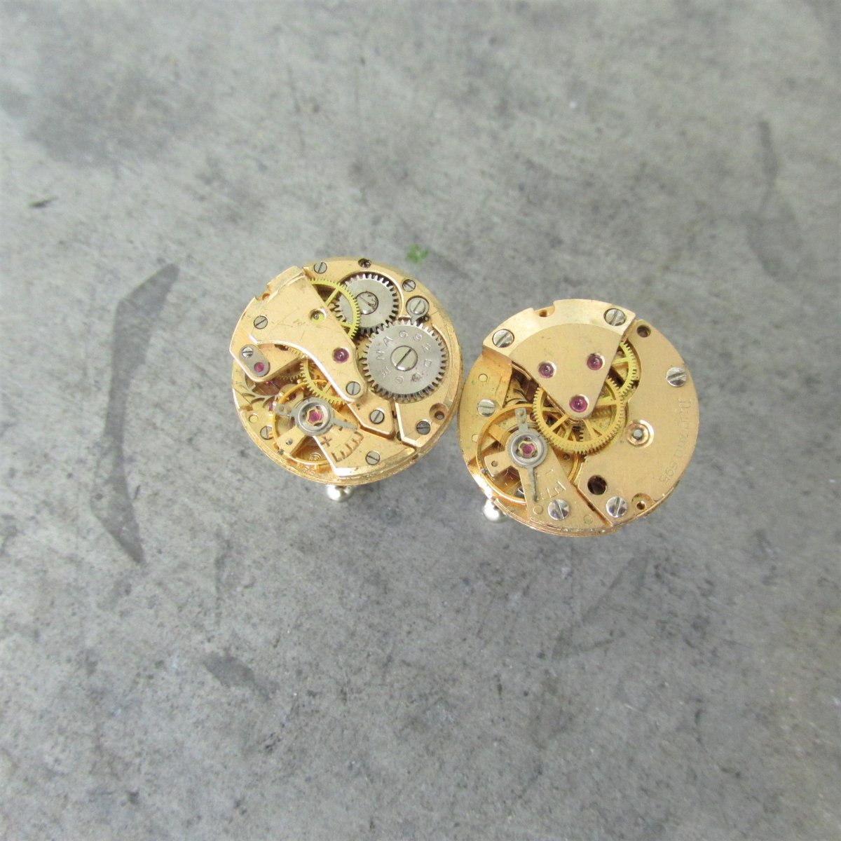 LUXUSNÍ MANŽETOVÉ KNOFLÍČKY - strojky SWISS