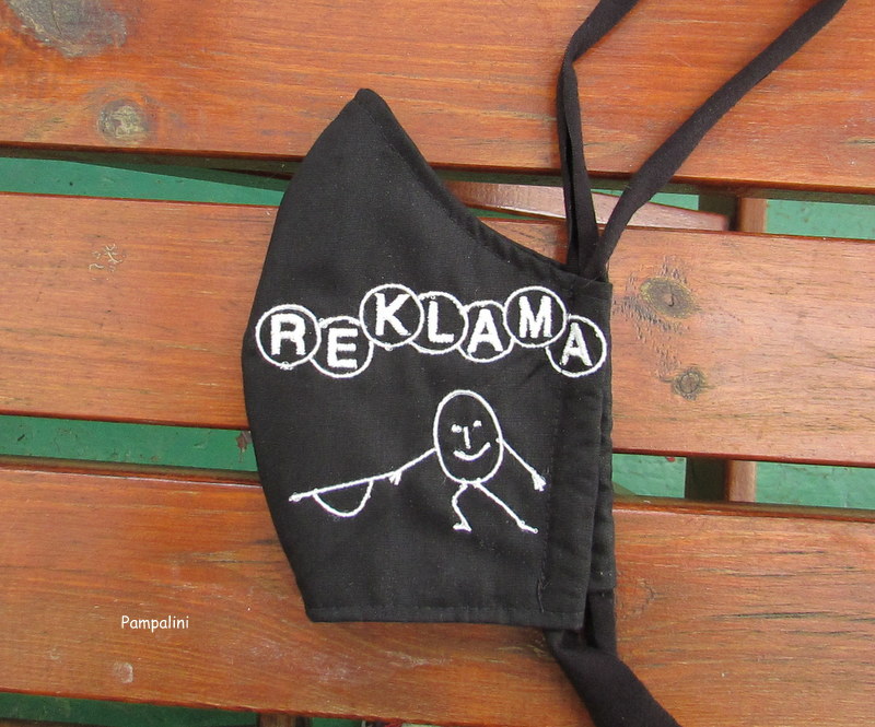 Tvarovaná rouška retro pánská - Reklama