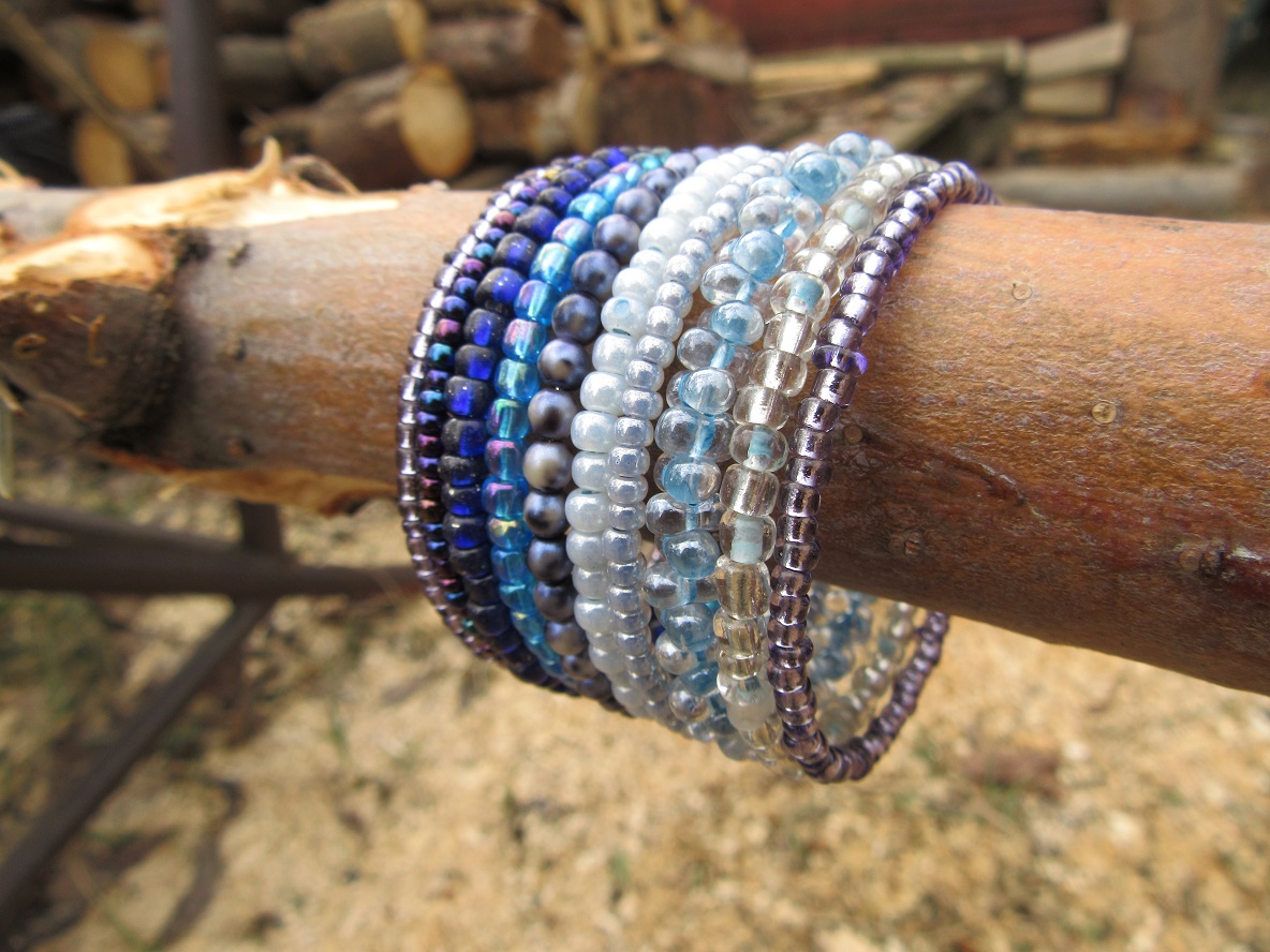 Náramek modrofialový