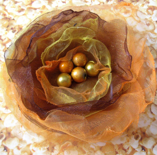 Brož organza Listopadka.