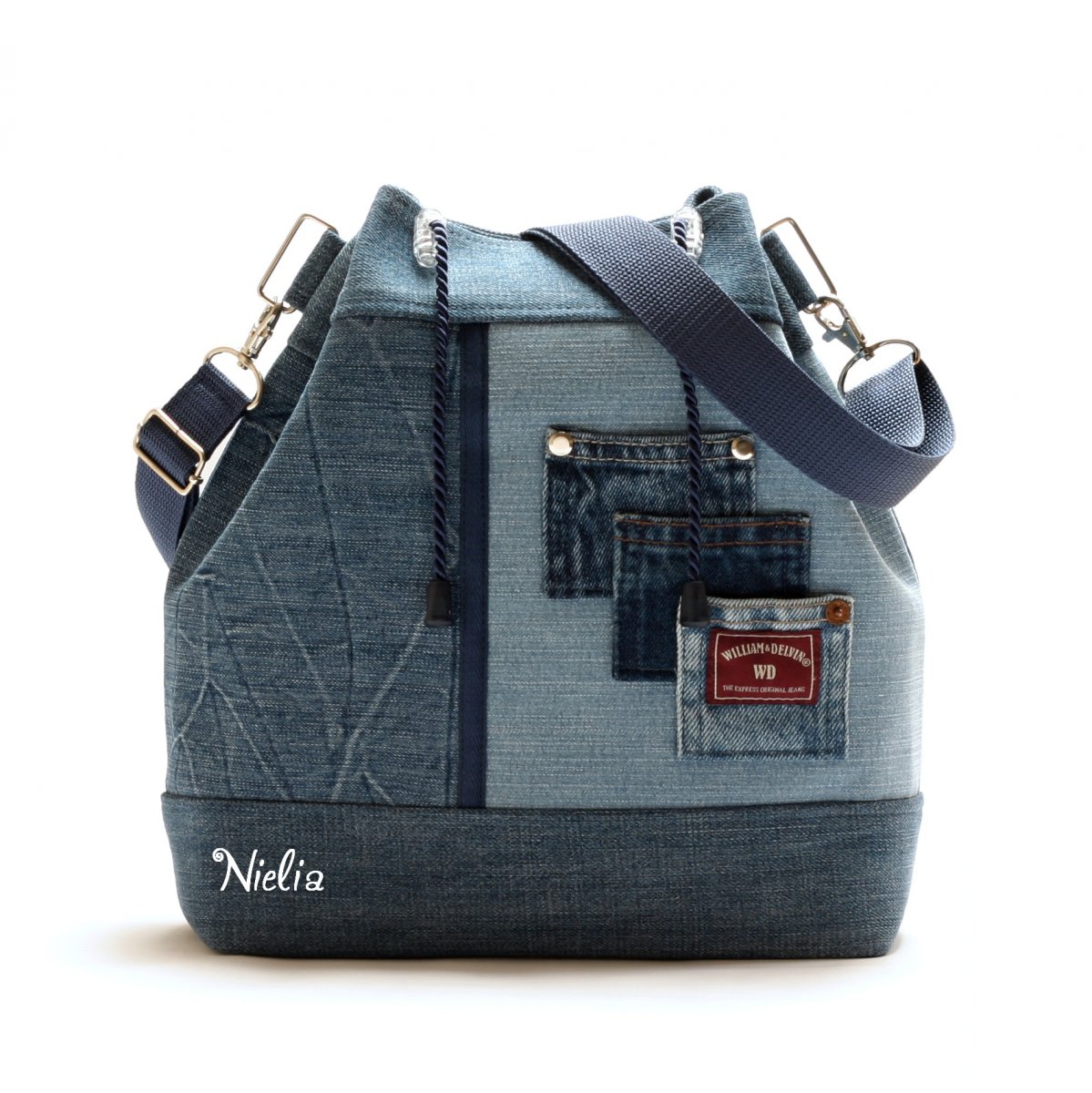 Kabelka - S trojicí minikapsiček III