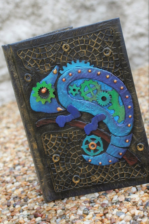Steampunk deník chameleon