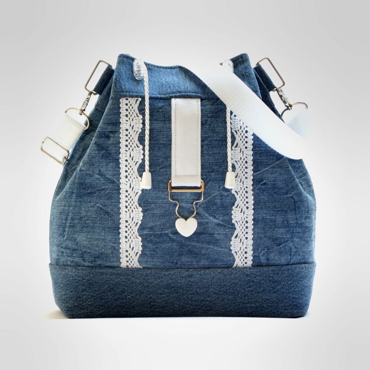 Kabelka - S krajkou na batikovém podkladě