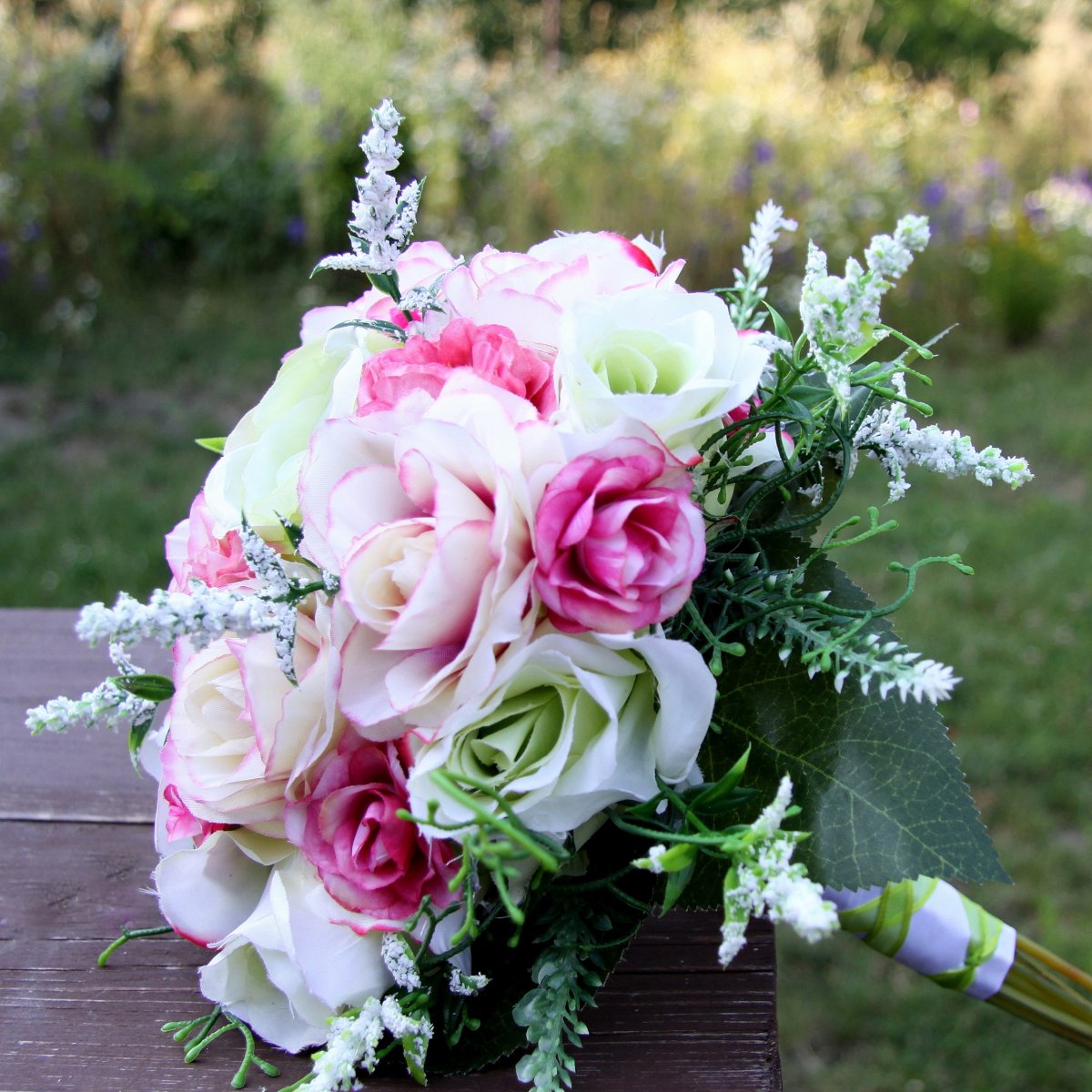 Kytice zelenorůžová svatební nebo jen tak_SKLADEM