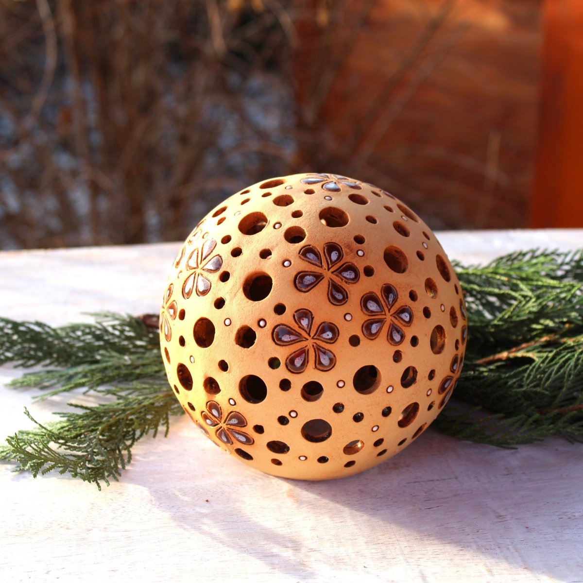 Svítící děrovaná koule - 59.