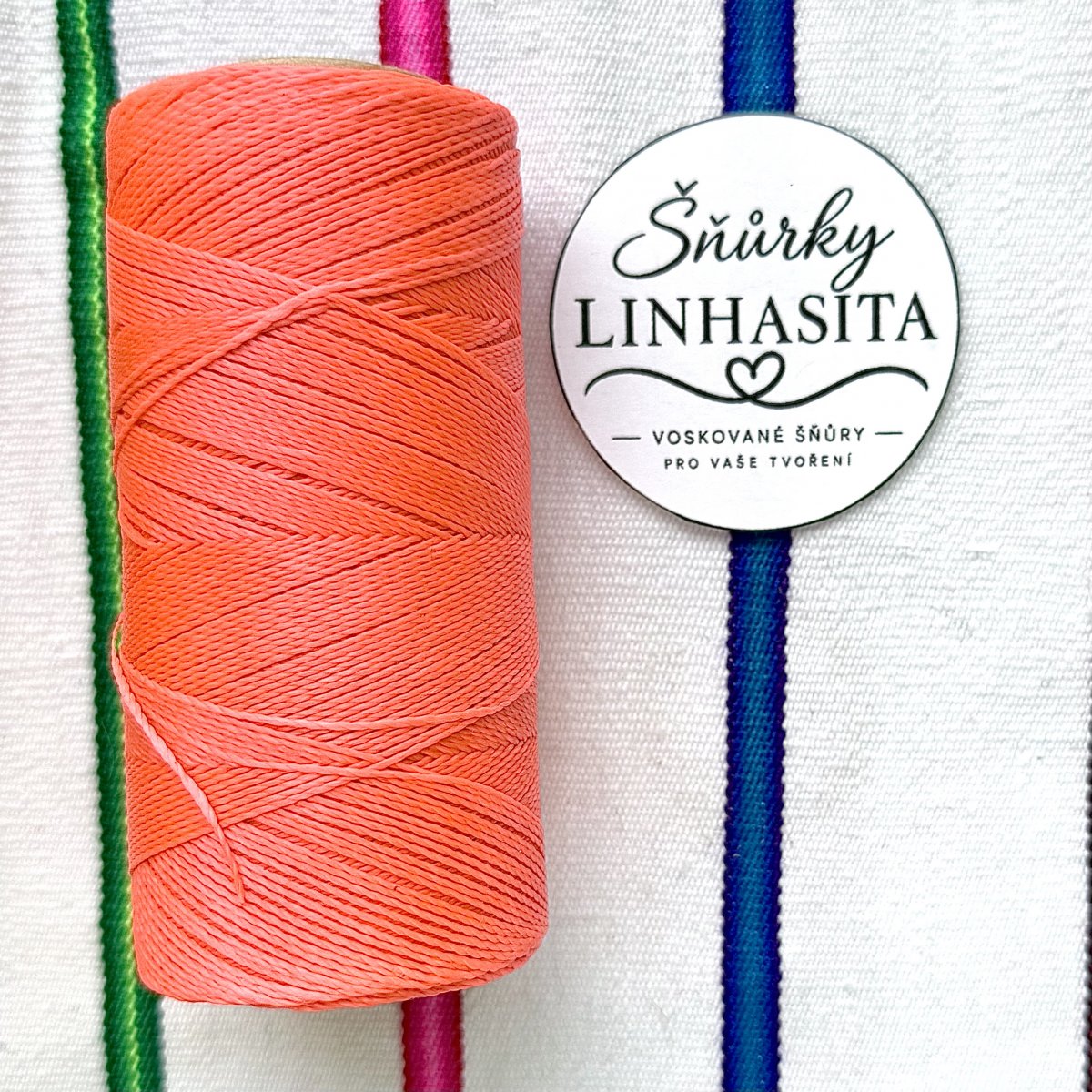 Linhasita 0,75 mm 394 celá cívka (neonově korálová)