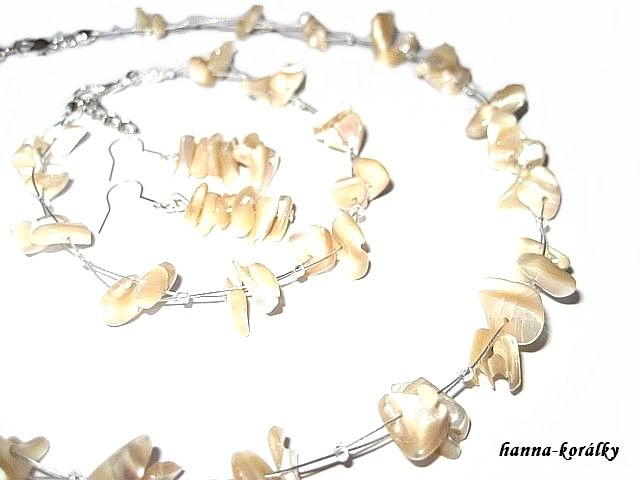 Souprava - náhrdelník + naušnice