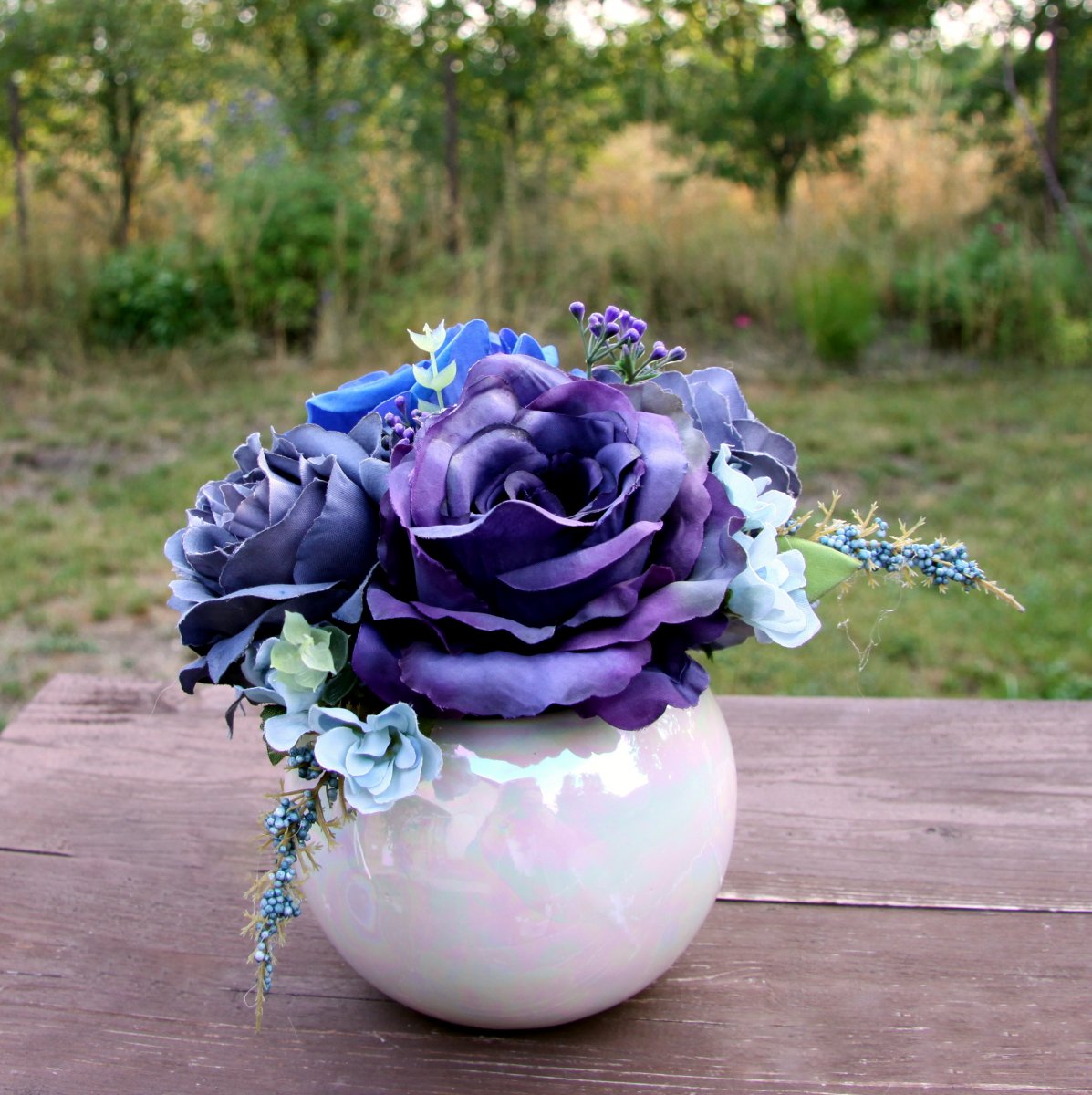 Blue Romance_kytice růží_dekorace na stůl