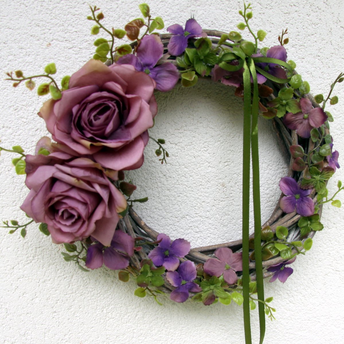 Starorůžový věnec na dveře