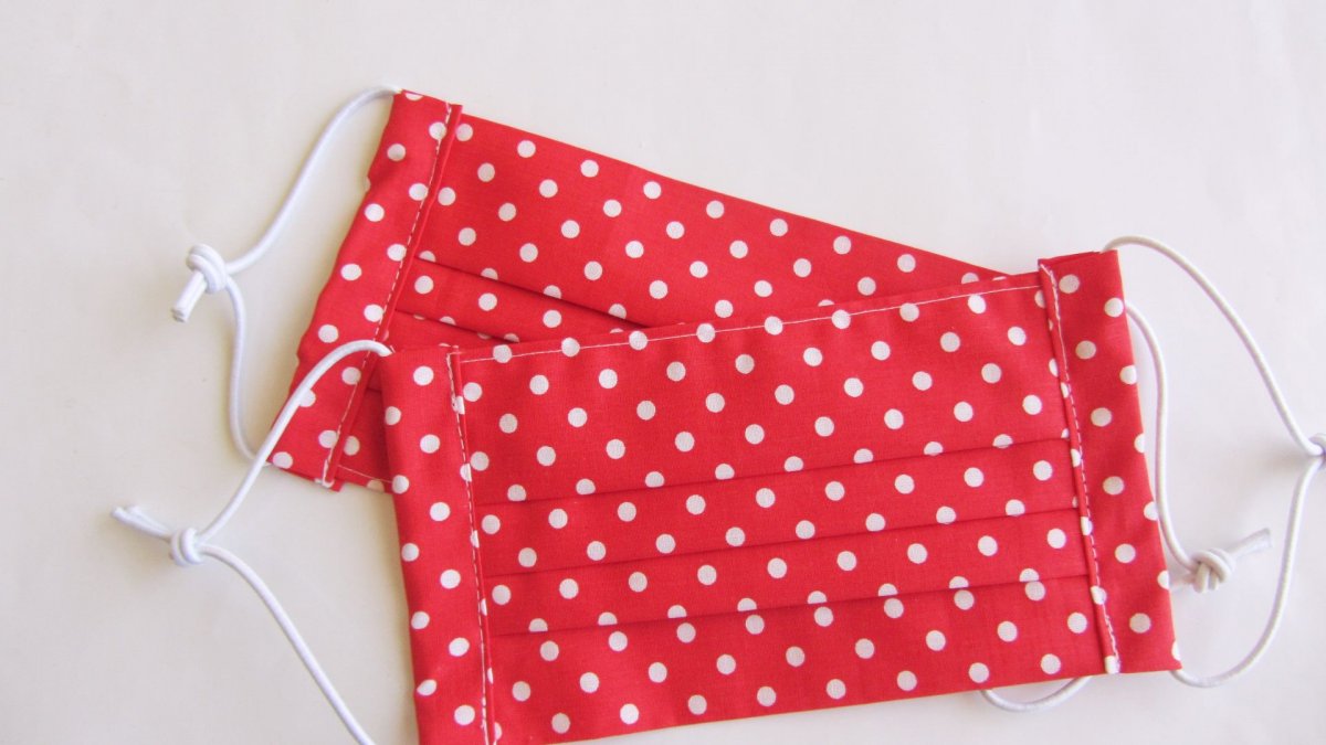 Rouška - Červená puntíkatá