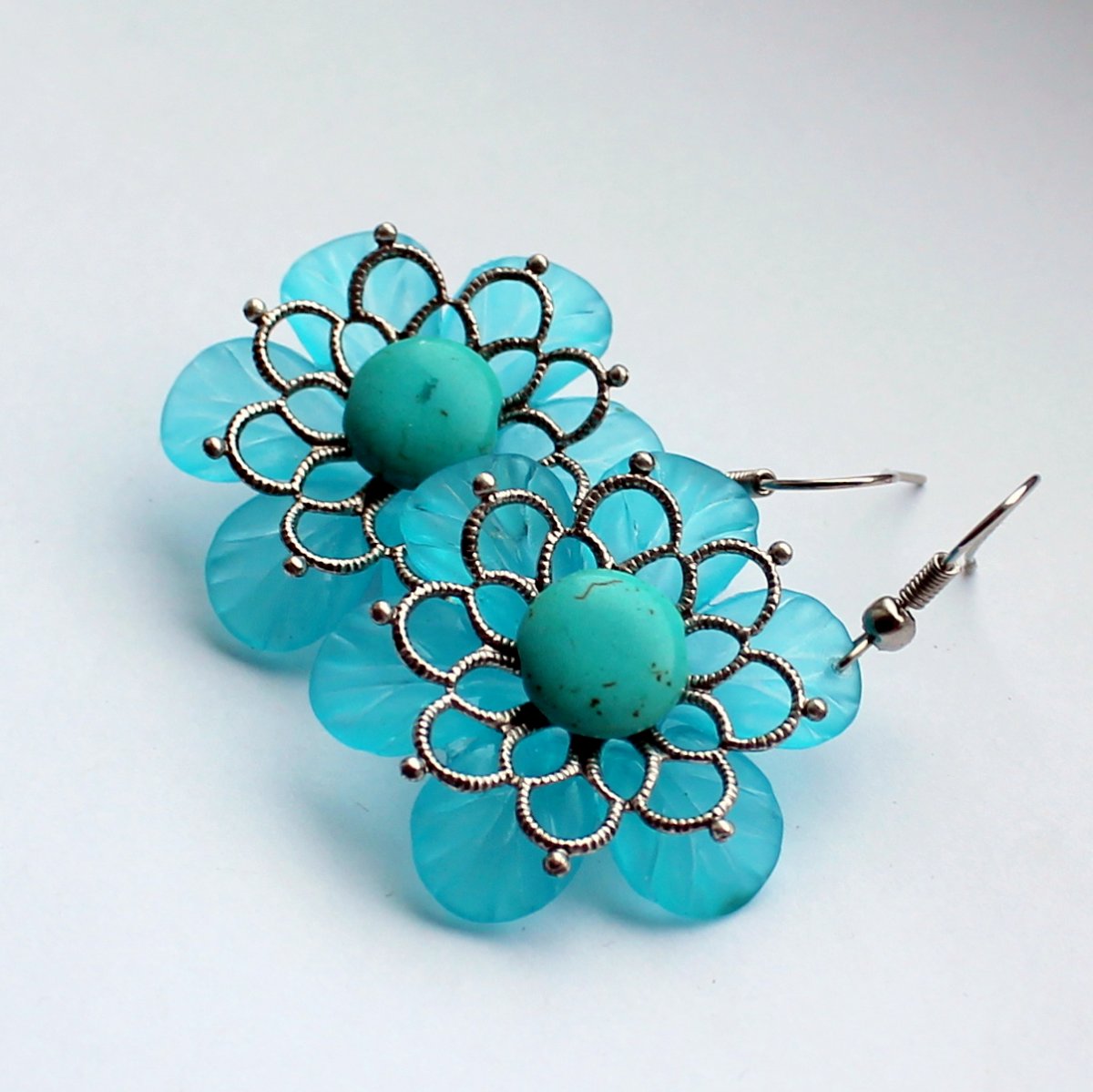 Kvetoucí filigrán - romantické náušnice