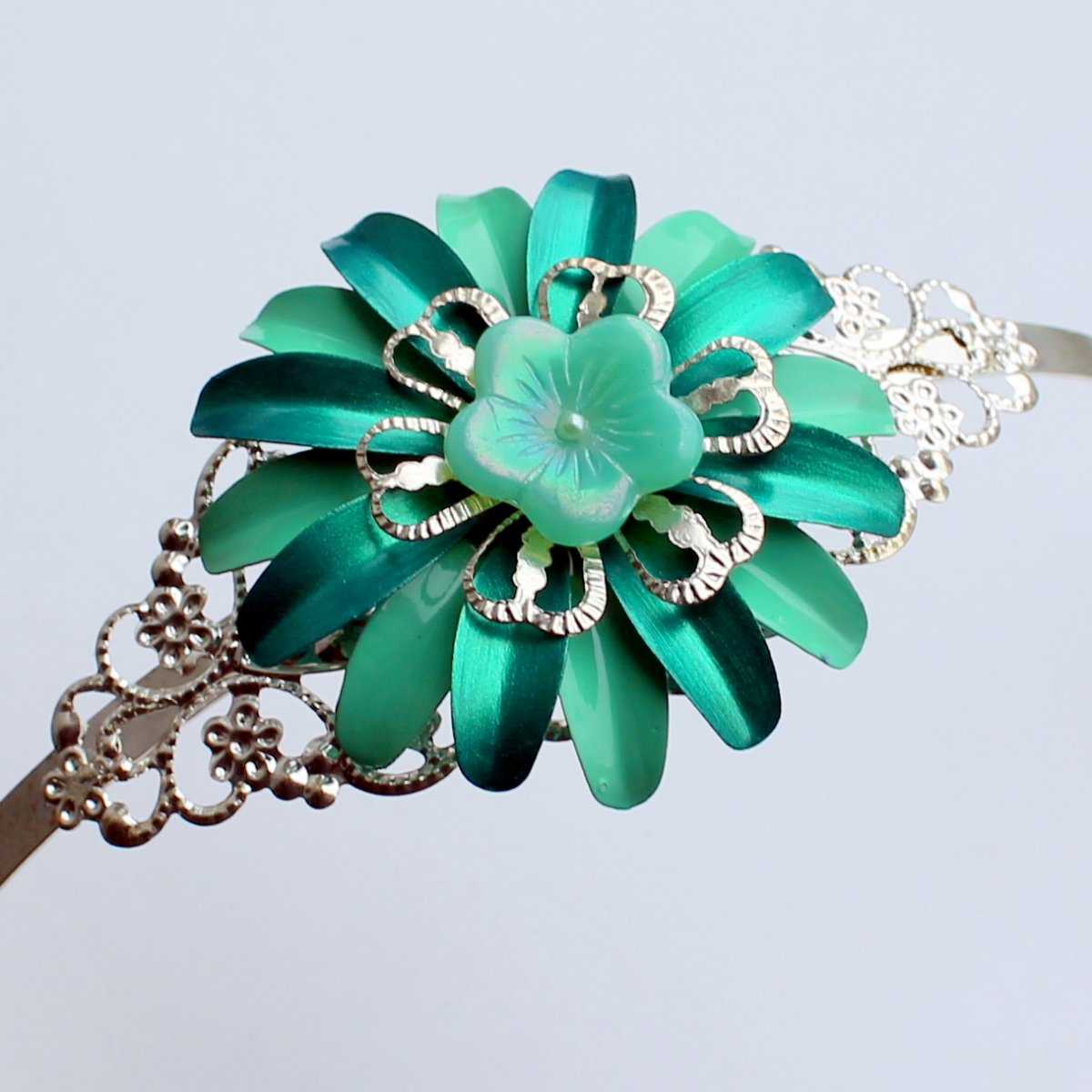 Rozkvetlá luxusní čelenka