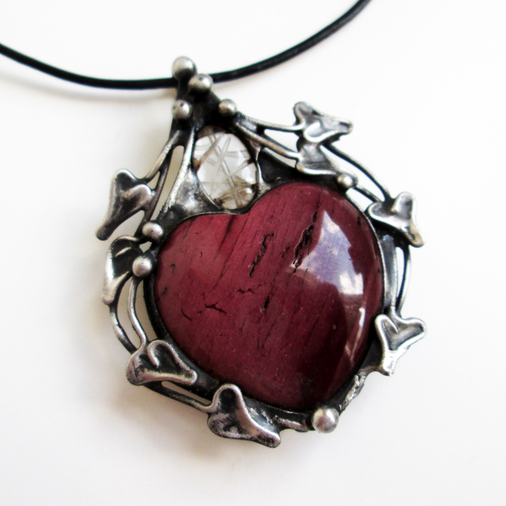 Jaspis mookait s křišťálem