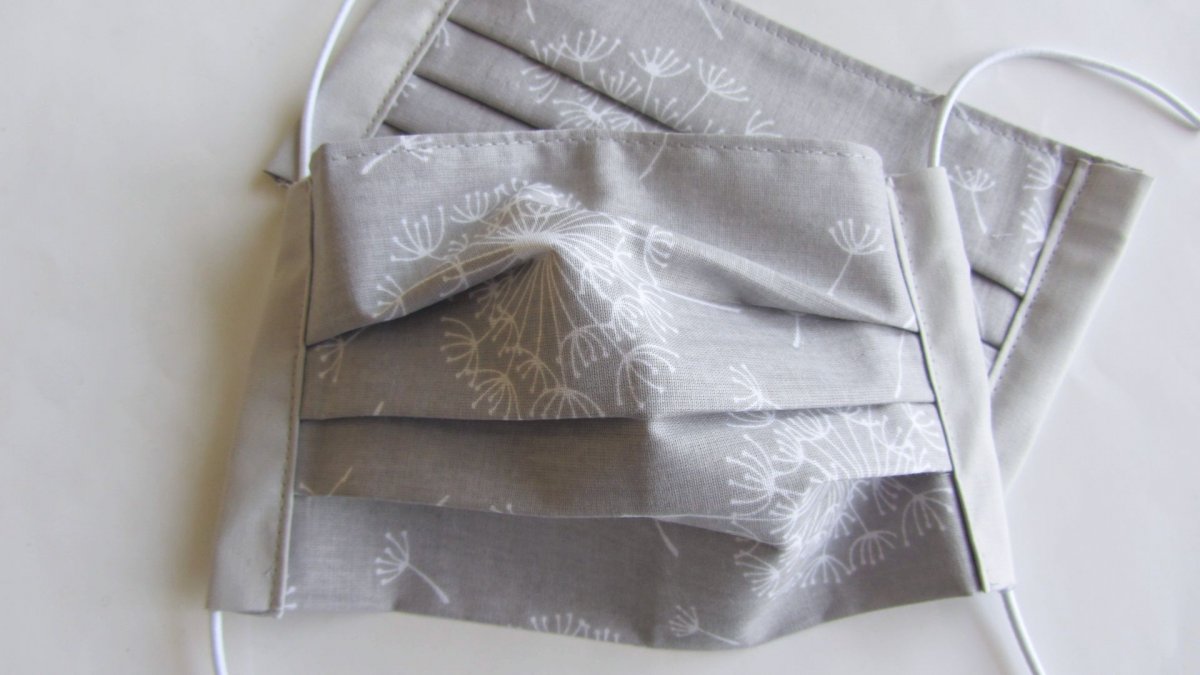 Rouška - Odkvetlé pampelišky