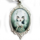 Gothic lolita náhrdelník - holčička s velkýma očima