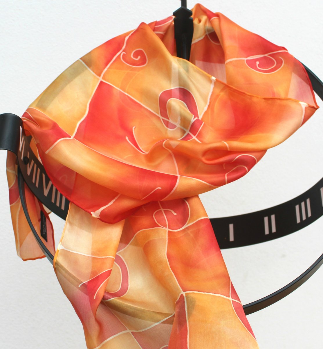 Hedvábná šála: Spirálky oranžové