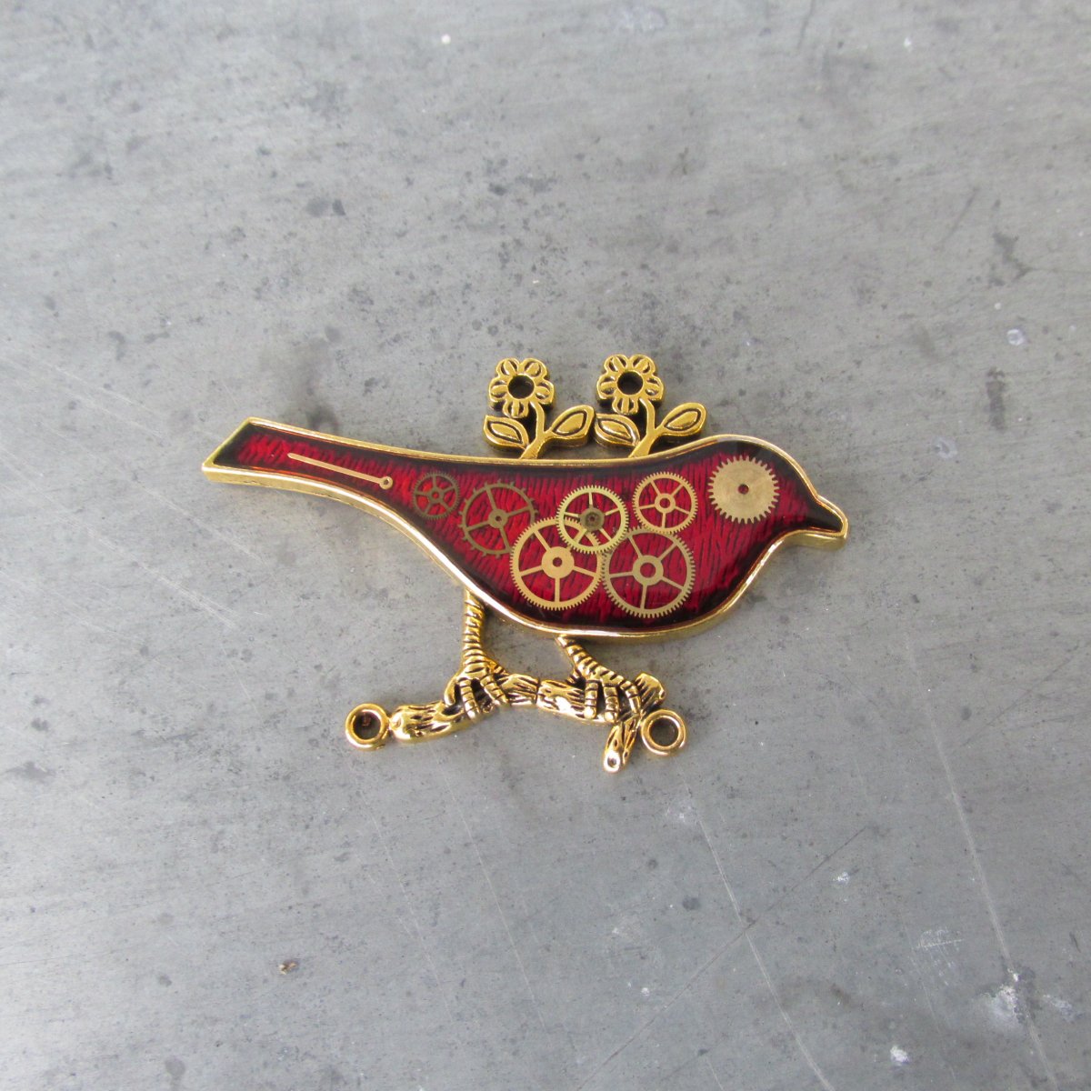 Červený PTÁČEK, brož, z hodinek, steampunk