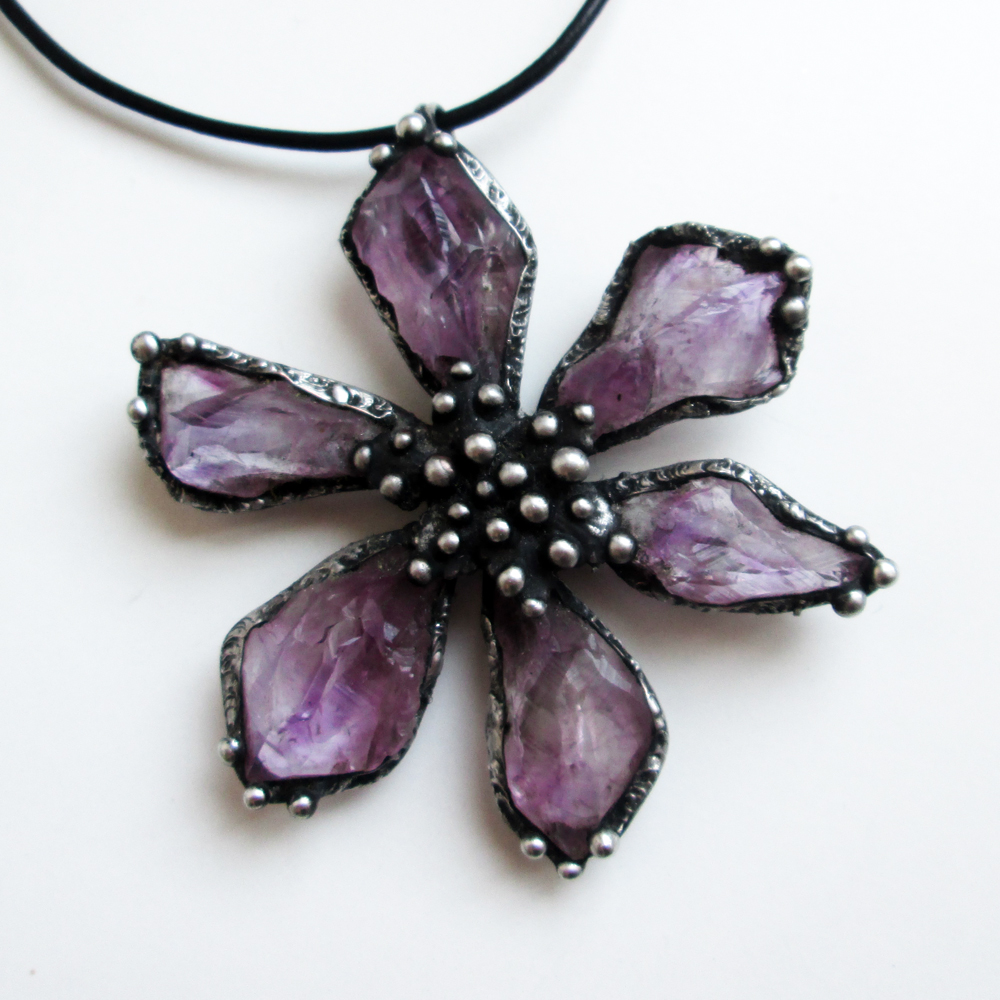 Ametystová květina-rezervace