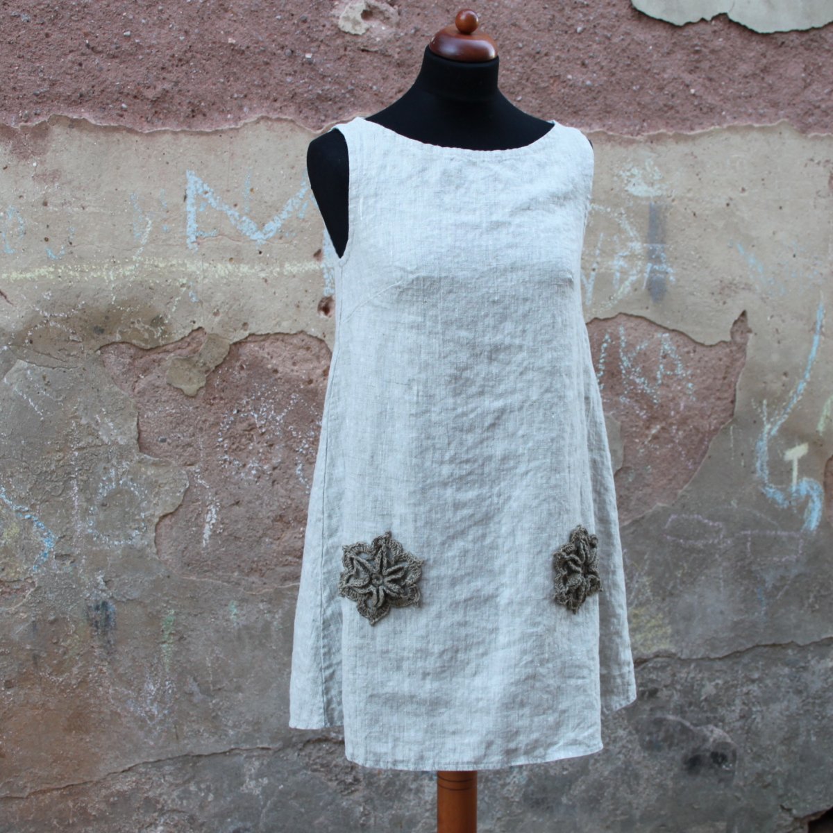 Šaty s jakokapsičkami